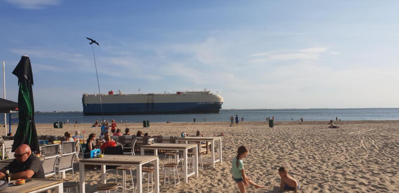 Appartement Havenzicht, Gelegen Aan Zee Met Zeezicht フリシンゲン エクステリア 写真
