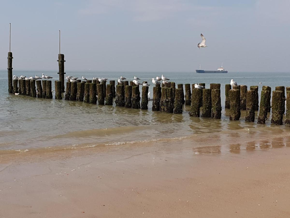 Appartement Havenzicht, Gelegen Aan Zee Met Zeezicht フリシンゲン エクステリア 写真