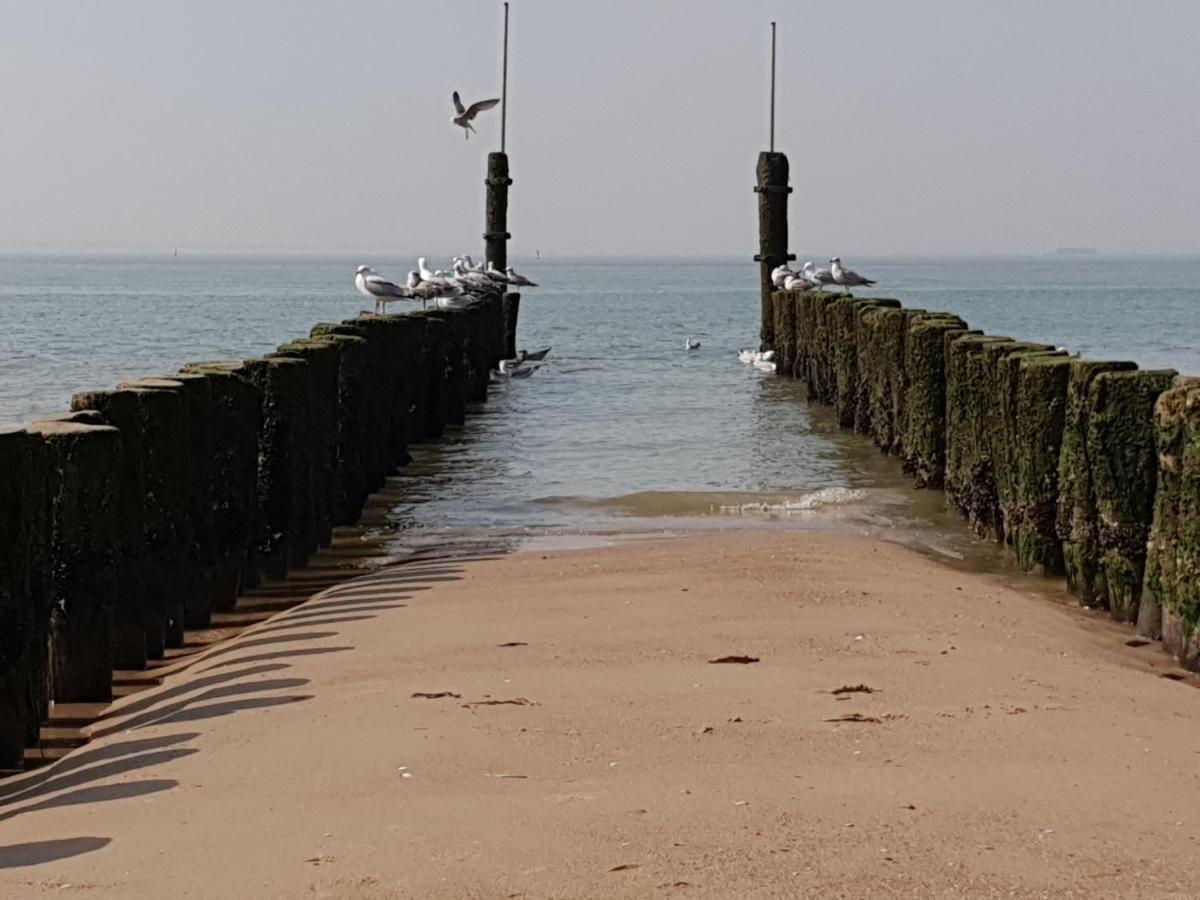 Appartement Havenzicht, Gelegen Aan Zee Met Zeezicht フリシンゲン エクステリア 写真