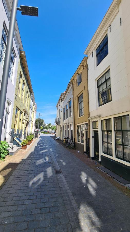 Appartement Havenzicht, Gelegen Aan Zee Met Zeezicht フリシンゲン エクステリア 写真